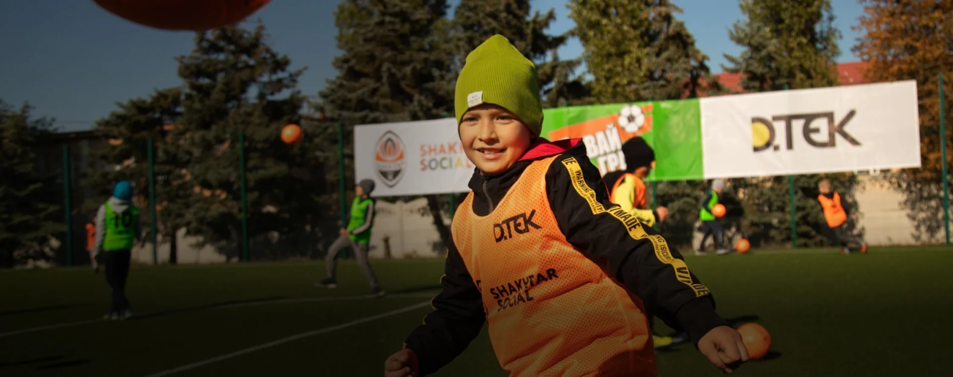 Внесок у суспільство