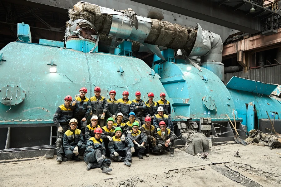 Power engineers at one of DTEK's thermal power plants working on the plant's operation