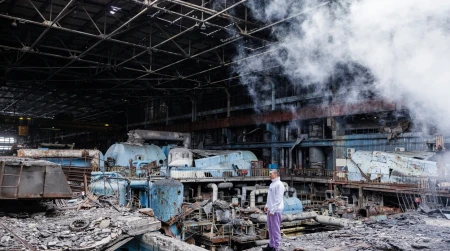 Image library / Usyk trains at a damaged DTEK power plant