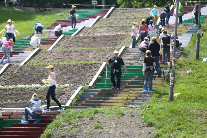 Традиційний весняний суботник енергокомпанія ДТЕК провела у 26 населених пунктах України