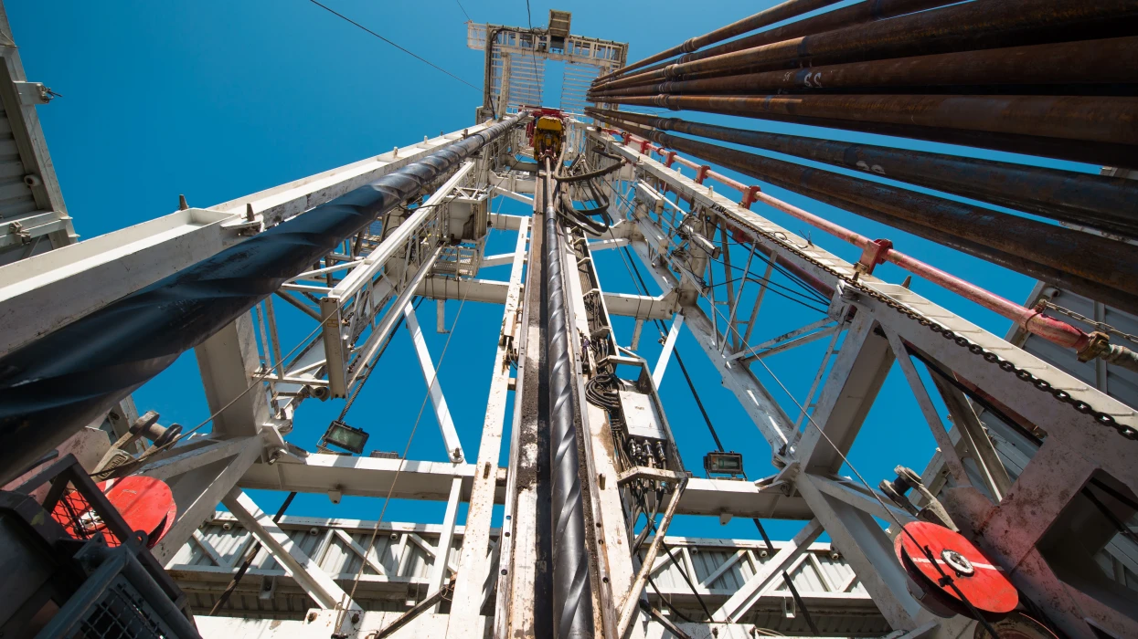 DTEK Oil&Gas started drilling of a new deep well at the Semyrenkivske field