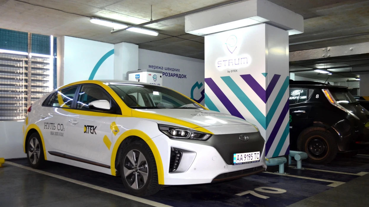 ДТЕК розпочав переведення регіональних автопарків на електромобілі