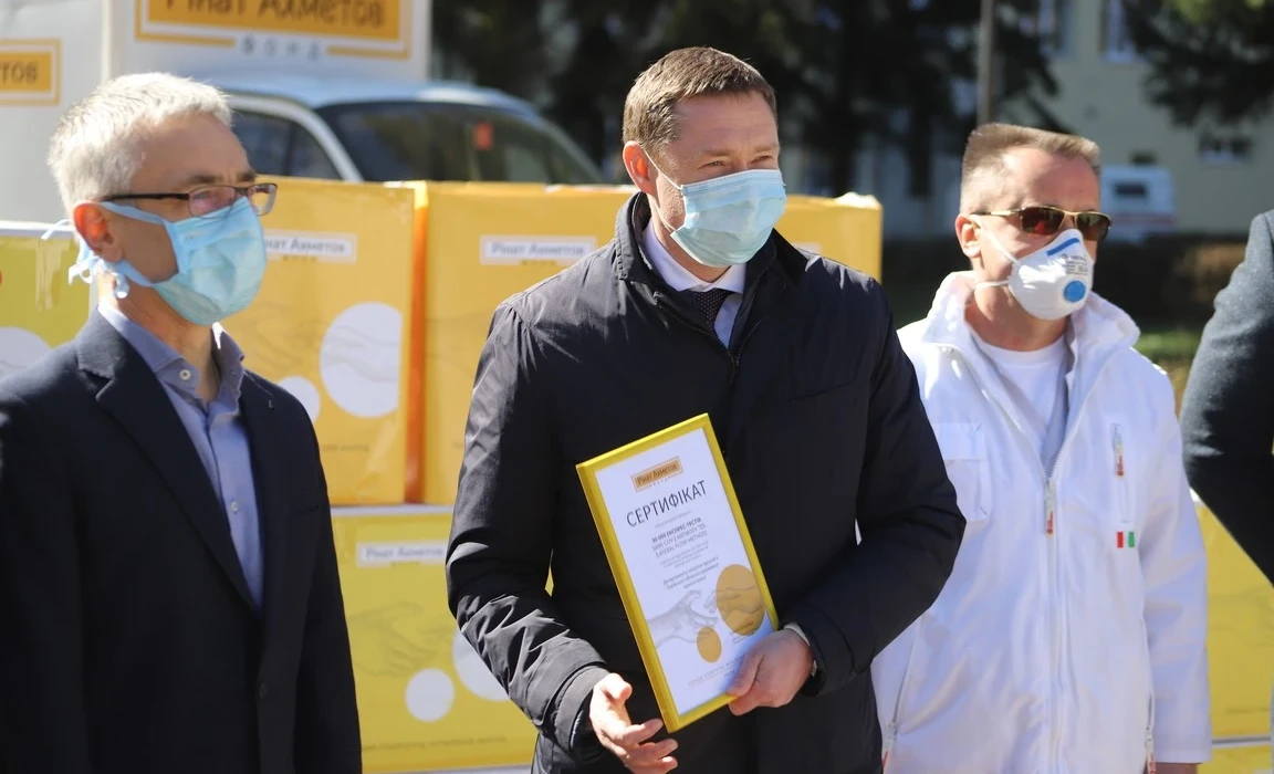 DTEK, in colloboration with the Rinat Akhmetov Foundation, provided 30’000 rapid tests for the detection of coronavirus to the Lviv region