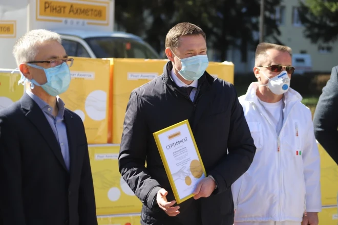 DTEK, in colloboration with the Rinat Akhmetov Foundation, provided 30’000 rapid tests for the detection of coronavirus to the Lviv region