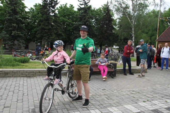 Завдяки шахтарському веломарафону у Добропіллі зібрали кошти для допомоги дитячій лікарні та реабілітаційного центру