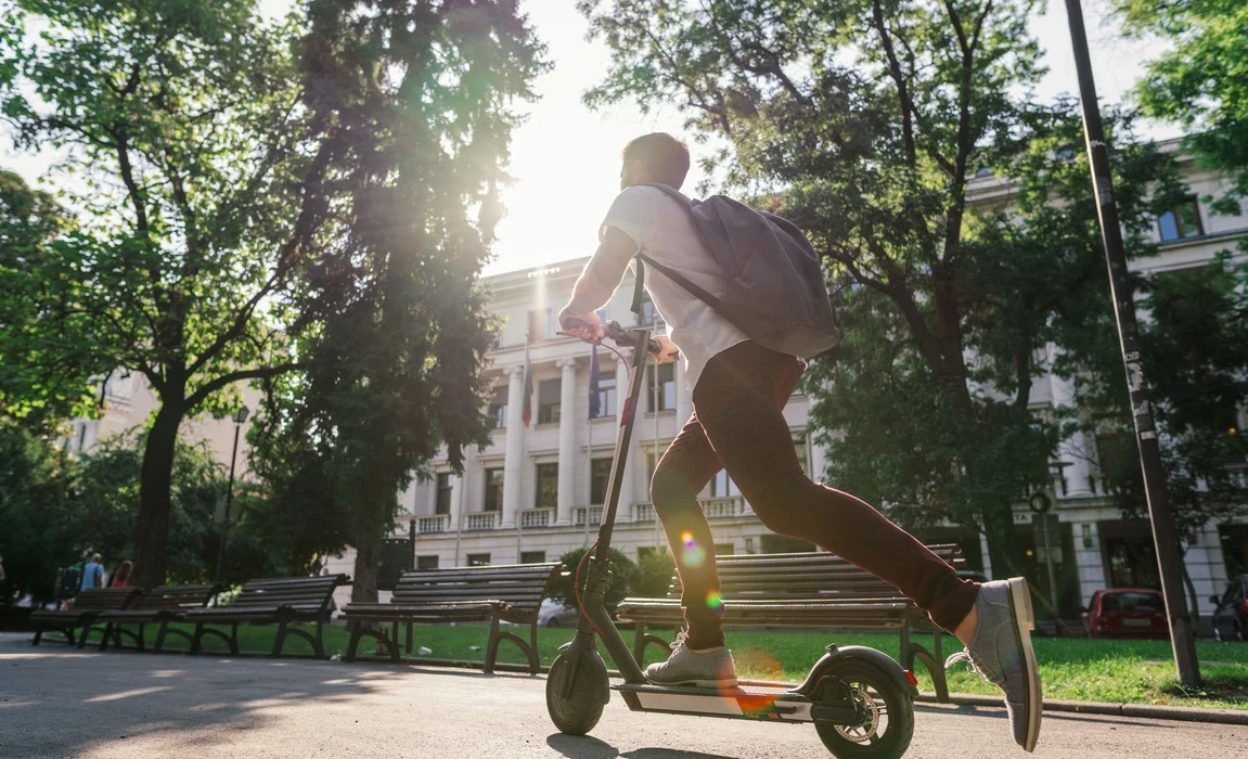 1 гривня на поїздку до роботи та інші переваги електросамокатів
