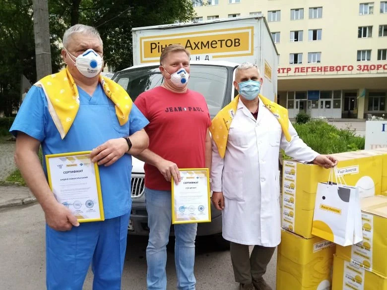 ДТЕК спільно з Фондом Ріната Ахметова передав апарати ШВЛ Львівському Центру легеневого здоров’я