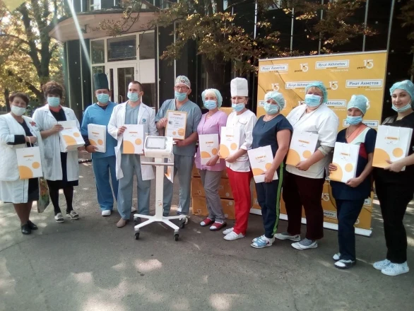 Разом заради порятунку життів: ДТЕК і Фонд Ріната Ахметова передали чергову партію апаратів ШВЛ в лікарні Луганщини