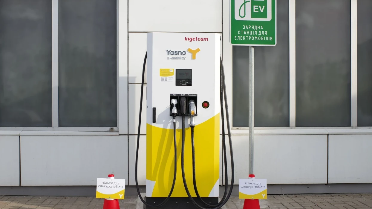 YASNO E-mobility присоединил к сети первую партнерскую скоростную станцию 50 кВт