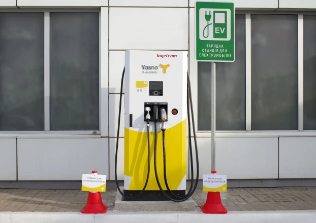 YASNO E-mobility присоединил к сети первую партнерскую скоростную станцию 50 кВт