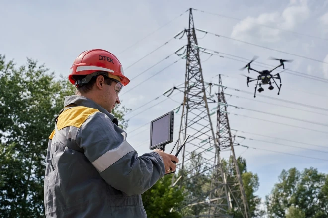 На Дніпропетровщині за допомогою дрону обстежили майже 400 км електроліній