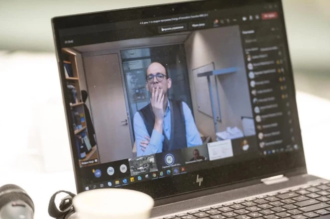 "Cross-cultural contexts and philosophy of management" on the flagship program "Energy of Innovation"