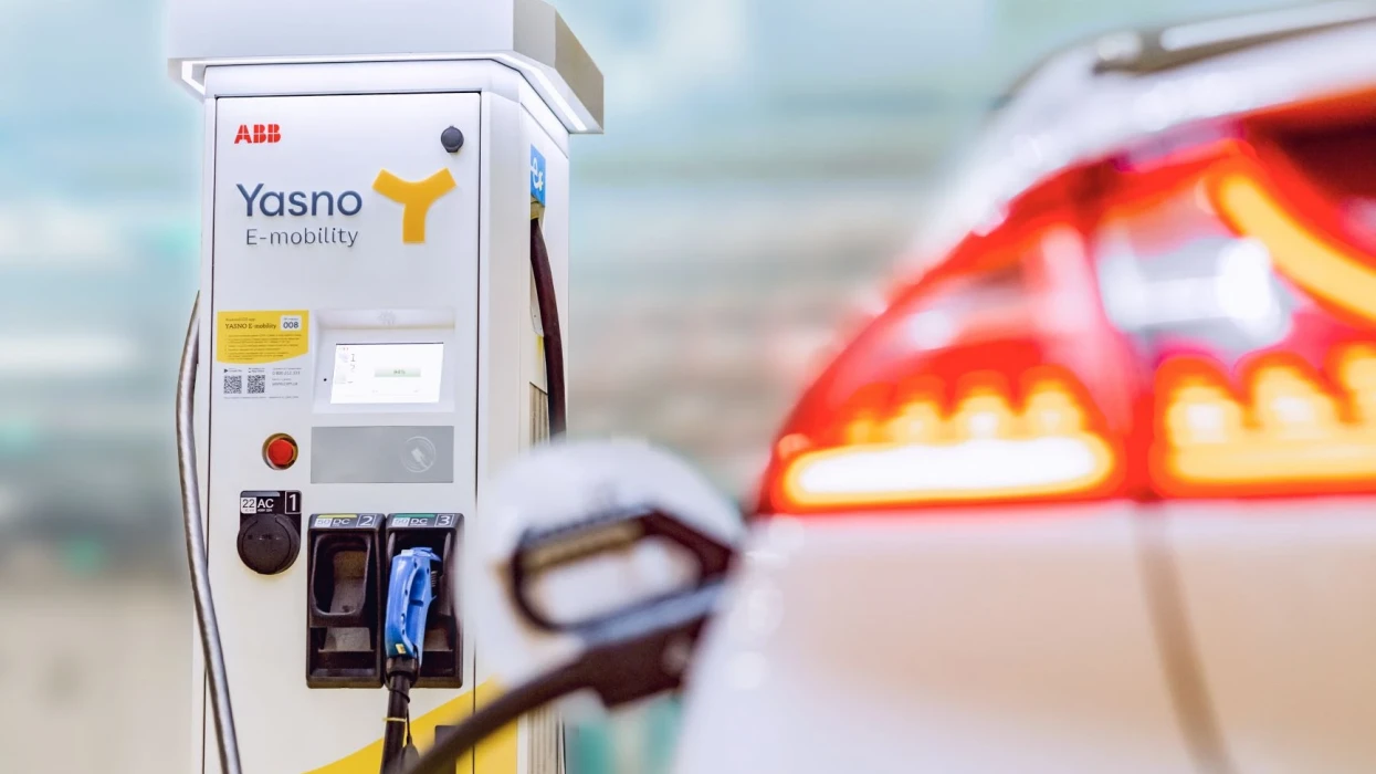 У Харкові електрокар можна зарядити за 20 хвилин на станціях YASNO E-mobility