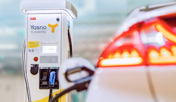 У Харкові електрокар можна зарядити за 20 хвилин на станціях YASNO E-mobility