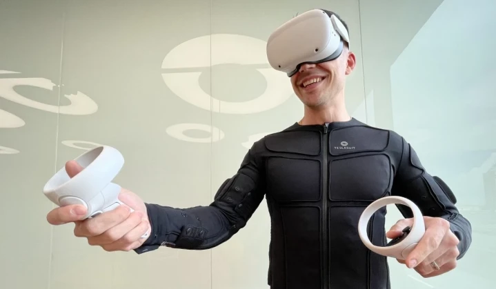 More practice, fewer risks: DTEK uses innovative Teslasuit simulators to teach power engineers
