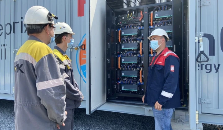 Енергетики ДТЕК Запорізька ТЕС пройшли навчальний курс від Honeywell щодо роботи із першою в Україні системою накопичення енергії