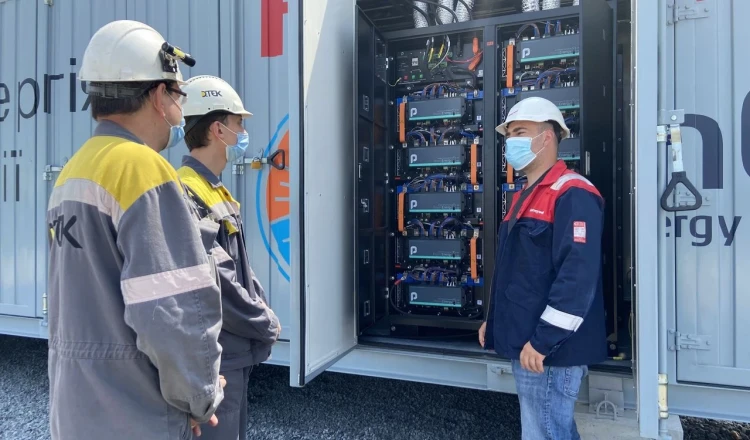 Енергетики ДТЕК Запорізька ТЕС пройшли навчальний курс від Honeywell щодо роботи із першою в Україні системою накопичення енергії