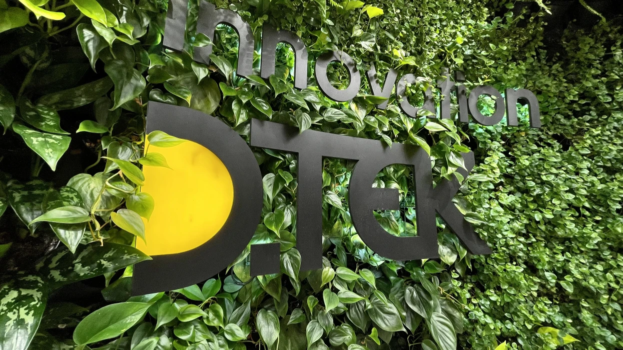 DTEK starts scouting innovative solutions in Great Britain with Blue Lake