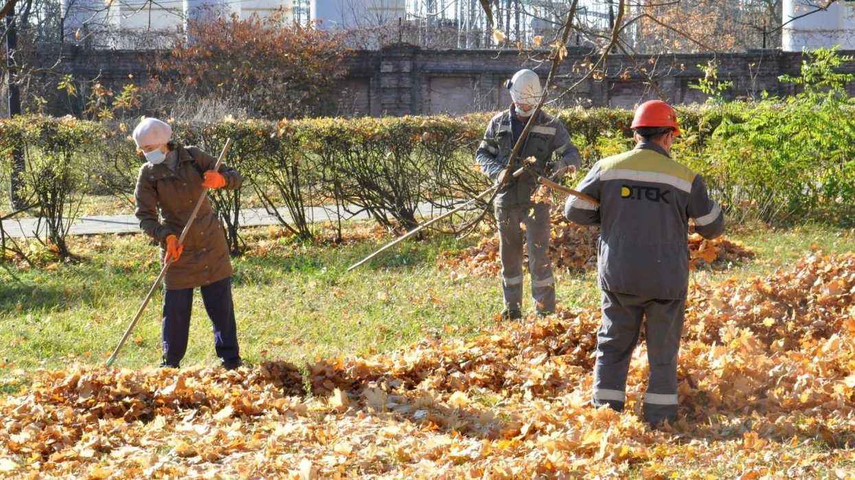 Об’єднатися задля чистоти: Добротвірські енергетики долучилися до акції «Зелене місто»