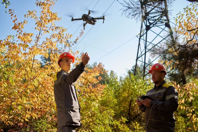 ДТЕК Мережі продовжує обстежувати лінії електропередачі дронами — технологію застосовано в Київській області