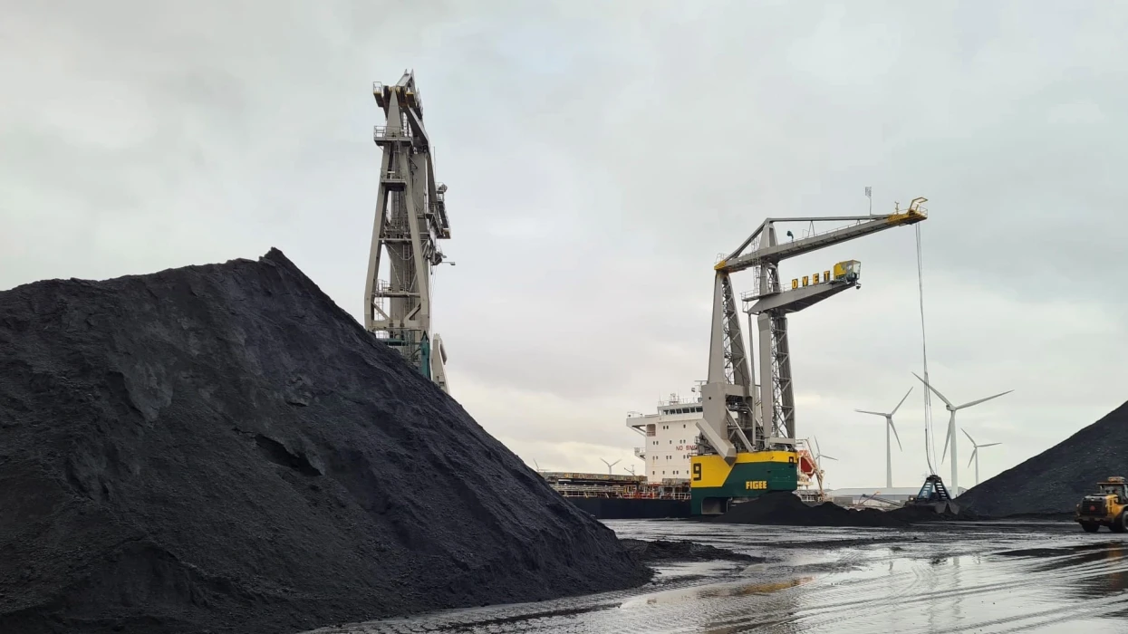 ДТЕК зустрічає чергові два судна «Панамакс» з 150 тис. т американського вугілля