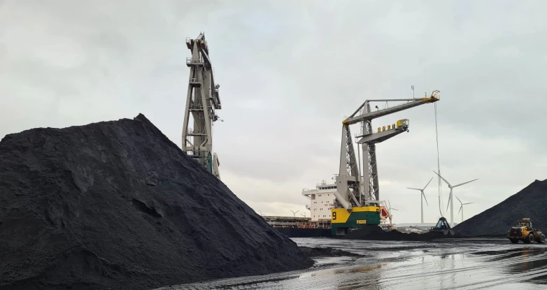 ДТЕК зустрічає чергові два судна «Панамакс» з 150 тис. т американського вугілля