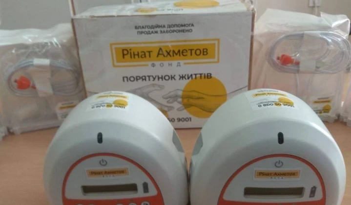 The most advanced wound healing devices were delivered to Okhmatdyt by the Rinat Akhmetov Foundation and DTEK