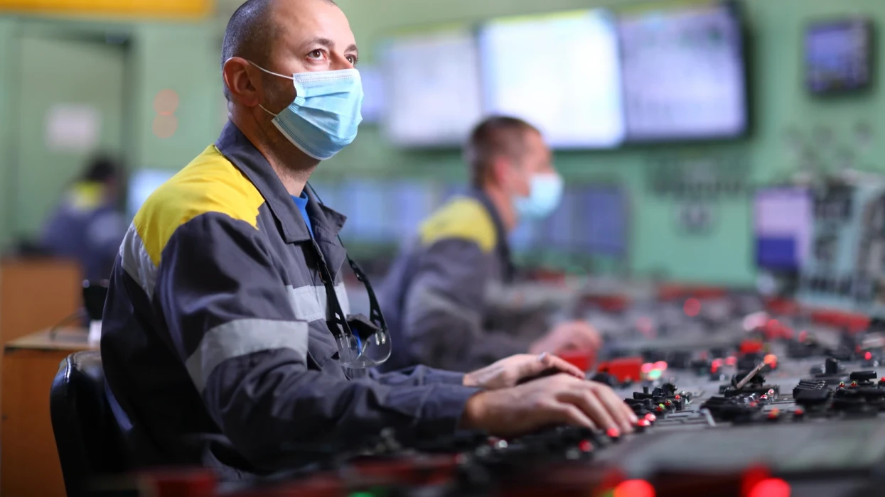 Cabinet of Ministers awards Certificates of Courage to DTEK's energy workers working on the front line