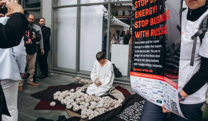 Stop Bloody Energy: activists held a rally in Davos against the energy business, which continues to work with Russia