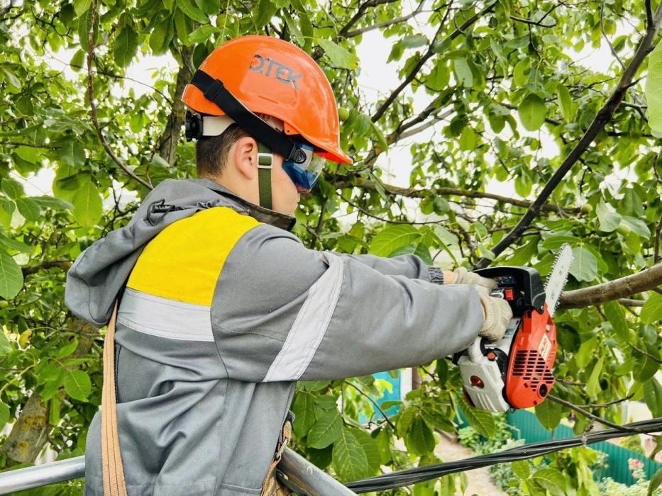 Power workers at DTEK Grids have already restored light to 4 million Ukrainian families since the beginning of the war on a large scale