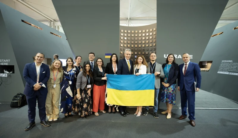 The Ukrainian pavilion at COP-27 hosts Jeffrey Pyatt, US deputy secretary of state for energy resources