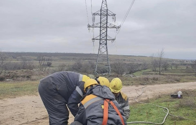 DTEK helped to restore the power line that feeds the south of Kherson region