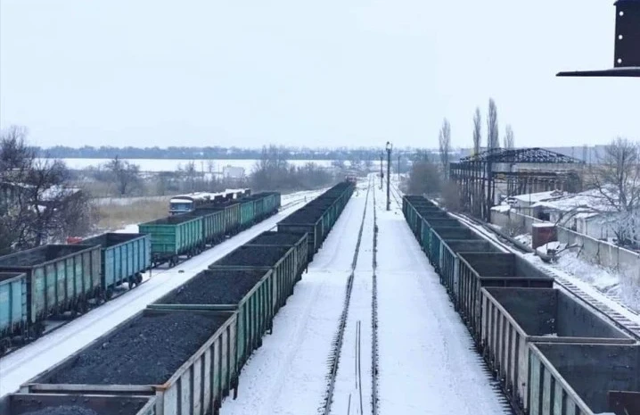 DTEK Energy miners have provided nearly 750 tonnes of coal to the Armed Forces of Ukraine, Ukrzaliznytsia railway operator and local communities since the war’s outbreak