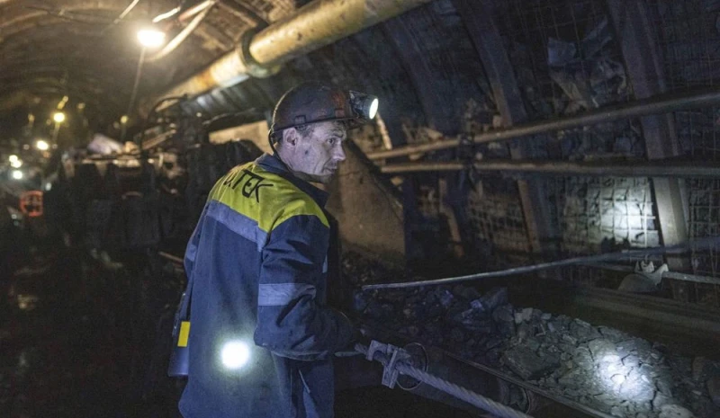 Associated Press about DTEK Energy miners
