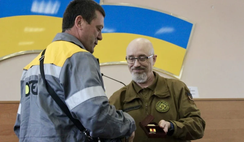 Energy workers of DTEK Dnipro Grids received an award for their support to the Armed Forces of Ukraine