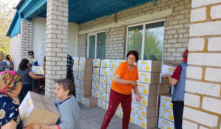The village of Tryfonivka, liberated from russian occupation, receives one more aid from DTEK Renewables and Rinat Akhmetov Foundation