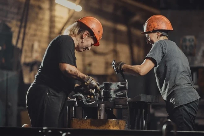 З початку повномасштабного вторгнення ДТЕК Енерго працевлаштував понад три тисячі переселенців