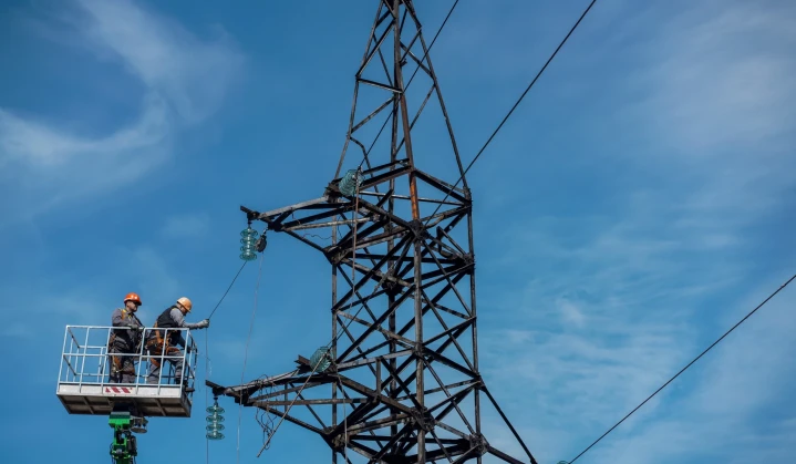 DTEK Grids honoured with US energy association award for prompt power restoration efforts during wartime