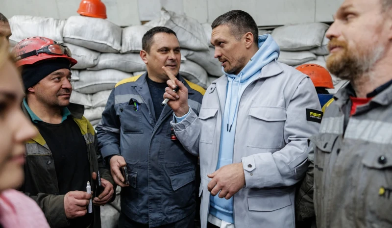 <strong>The Washington Post:</strong> Oleksandr Usyk lifts spirits at Ukrainian power plant amid fragile ceasefire