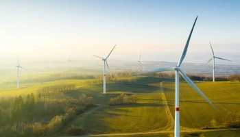 Hybrid renewable systems: combining multiple clean energy sources