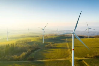 Hybrid renewable systems: combining multiple clean energy sources