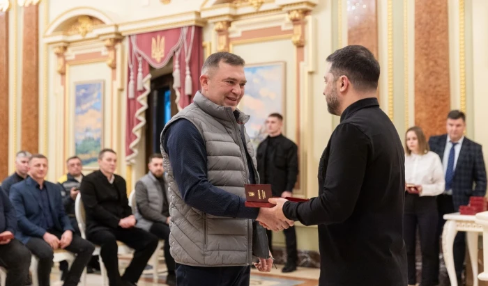 Президент нагородив одинадцятьох енергетиків ДТЕК державними нагородами за внесок у збереження світла в Україні
