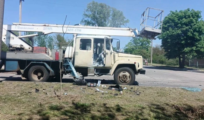 Drone strikes DTEK repair vehicle as crew works to restore power in Dnipropetrovsk region