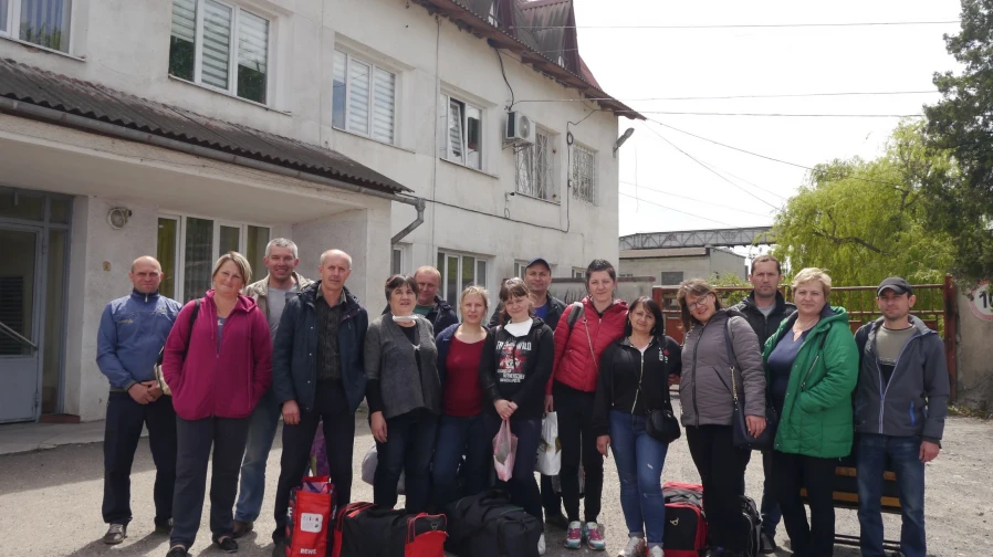 Додому! Енергетики ТЕС повернулися до рідних після найдовшої в житті робочої зміни