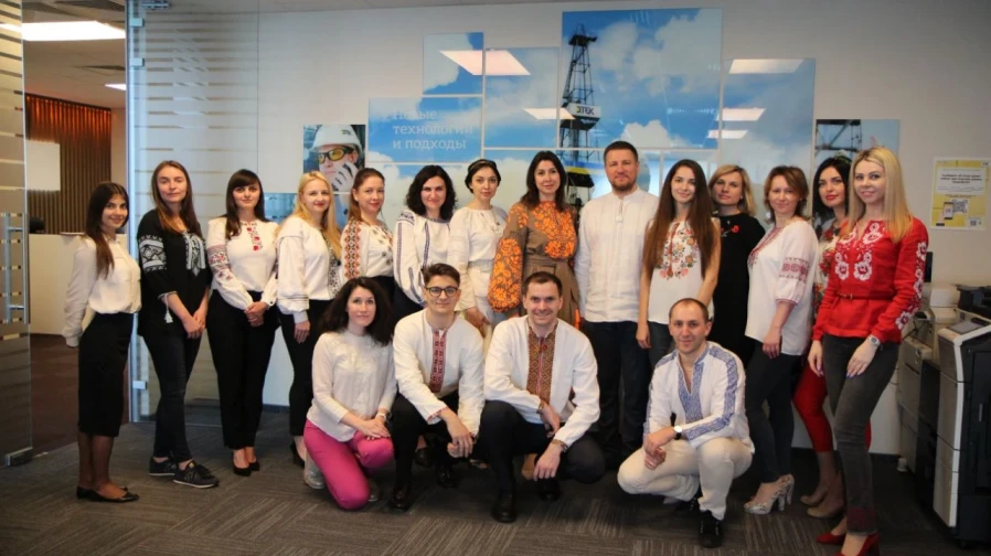 Усі бізнеси ДТЕК шанують свято вишиванки