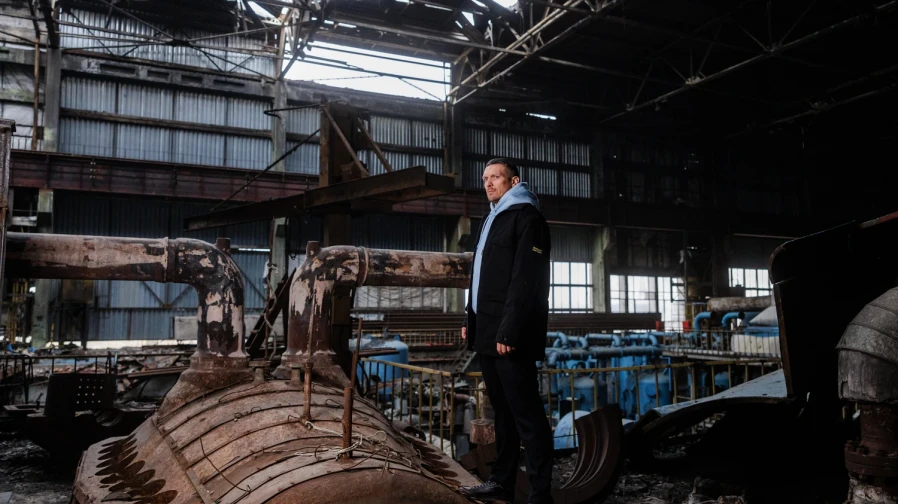 Usyk trains at a damaged DTEK thermal power plant