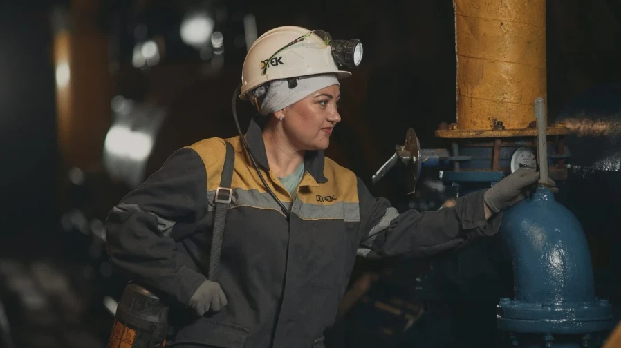 DTEK wins global award for pioneering women’s underground mining programme