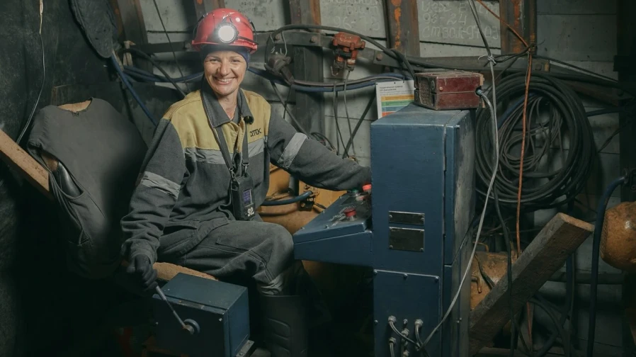 DTEK wins global award for pioneering women’s underground mining programme