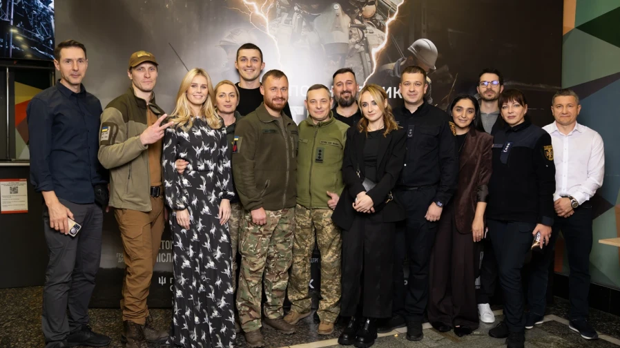 Відбулася прем’єра фільму «Битва за світло» про боротьбу ППО, ДСНС та енергетиків ДТЕК з енергетичним терором рф