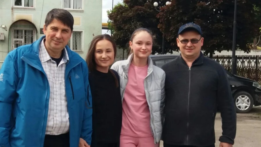 Додому! Енергетики ТЕС повернулися до рідних після найдовшої в житті робочої зміни